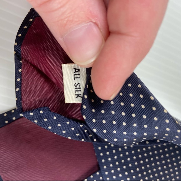 Reaux Artes Group Navy Gold Polka Dot Silk Tie Classic Width - Picture 5 of 6